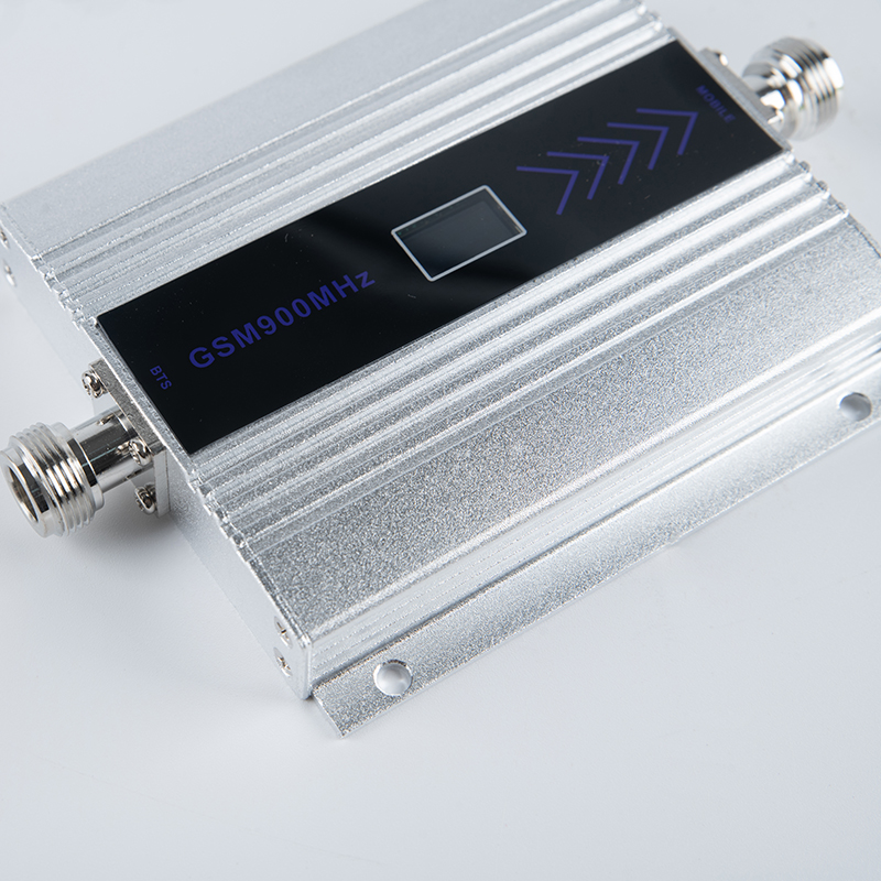 路北家用单频手机信号增强器100㎡